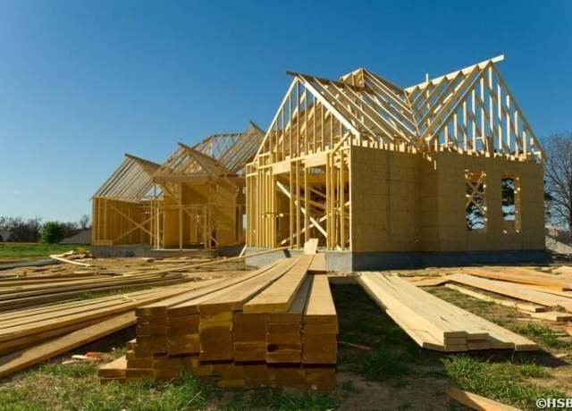 Property at 124 Diamondhead Dr, Hot Springs, AR 71913, 3 beds, 2 baths