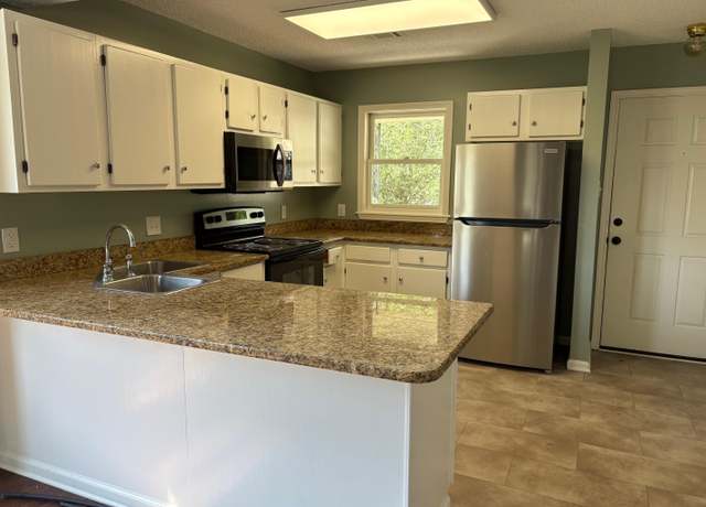Property at 112 Goodner Ln Unit A, Hot Springs, AR 71913, 2 beds, 2 baths