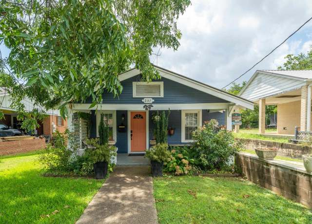 Property at 237 Woodlawn Ave, Hot Springs, AR 71913, 2 beds, 1 bath