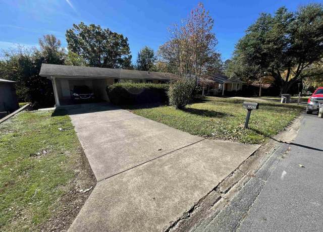 Property at 2207 Hobson Ave, Hot Springs, AR 71913, 3 beds, 2.5 baths