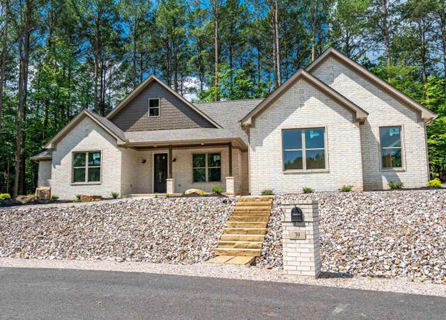 Property at 39 Panorama Dr, Hot Springs Village, AR 71909, 4 beds, 2.5 baths