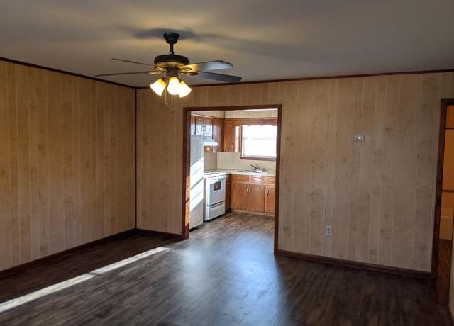 Property at 211 S 3rd St Unit 212 W Myrtle St, Cabot, AR 72023