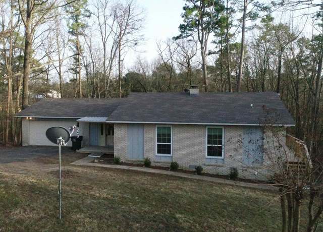 Property at 309 Pebble Beach Dr, Hot Springs, AR 71913, 3 beds, 2 baths