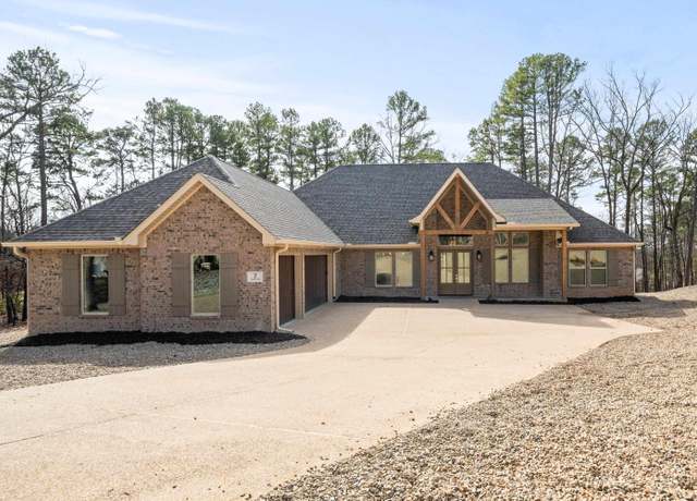 Property at 7 Loyola Way, Hot Springs Village, AR 71909, 3 beds, 2.5 baths
