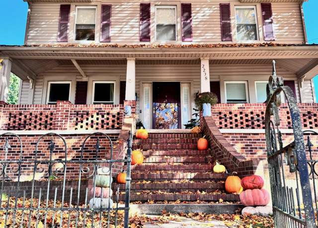 Property at 2238 Spruce Ave, Buena Vista, VA 24416, 4 beds, 2 baths