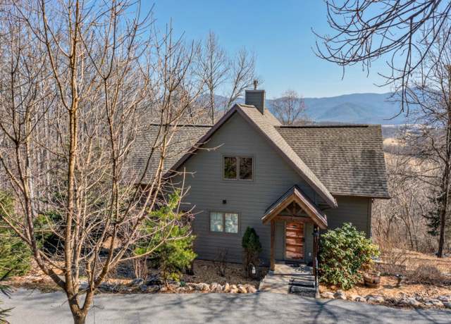 Property at 310 Dogwood Rise, Lexington, VA 24450, 2 beds, 3 baths
