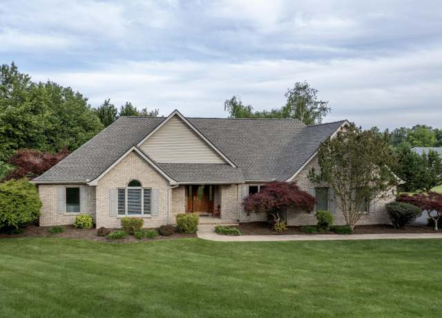 Property at 24 High Meadow Dr, Lexington, VA 24450, 3 beds, 2.5 baths