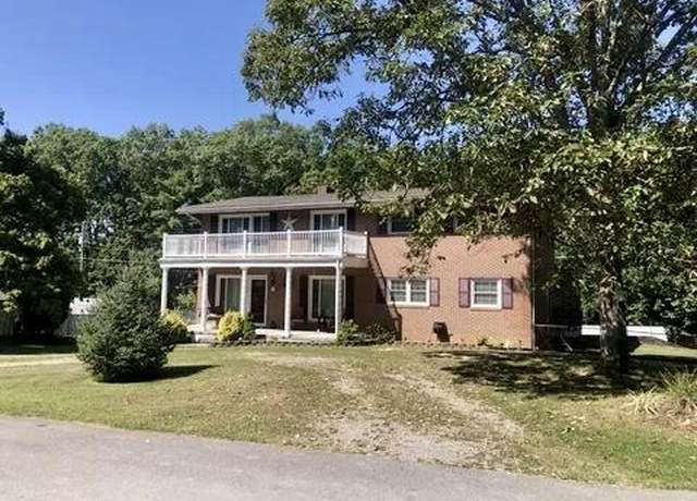 Property at 1333 Grace Ave, Clifton Forge, VA 24422, 4 beds, 3 baths