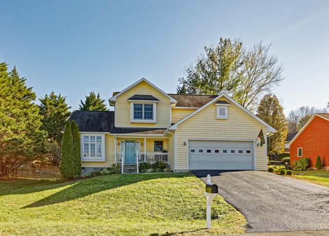 Property at 11 Gaines Ct, Lexington, VA 24450, 3 beds, 2.5 baths