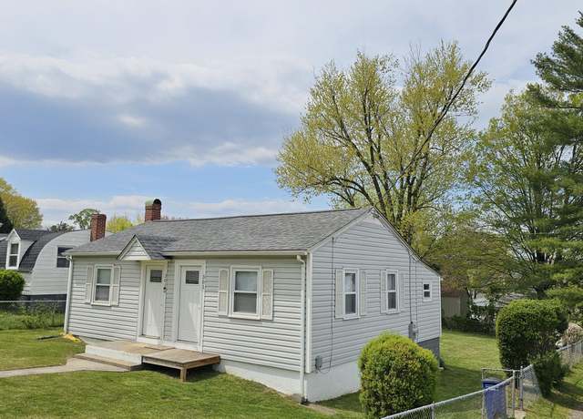 Property at 301 Walker St, Lexington, VA 24450, 2 beds, 2 baths