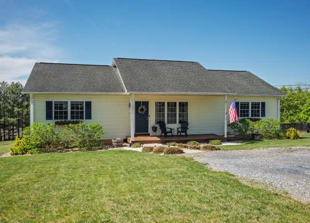 Property at 22 Southfork Ln, Lexington, VA 24450, 3 beds, 2 baths