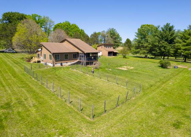Property at 1255 Ross Rd, Lexington, VA 24450, 3 beds, 2 baths
