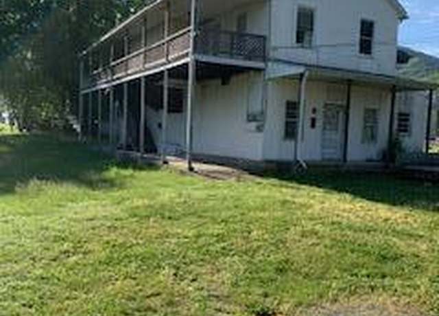 Property at 1404 Forest Ave, Buena Vista, VA 24416, 7 beds, 4 baths