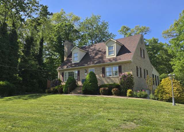 Property at 1003 Apache Ct, Covington, VA 24426, 3 beds, 3 baths