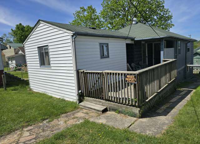 Property at 912 N Greenbrier Ave, Covington, VA 24426, 2 beds, 1 bath