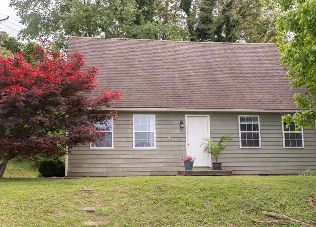 Property at 256 E 28th St, Buena Vista, VA 24416, 3 beds, 2 baths