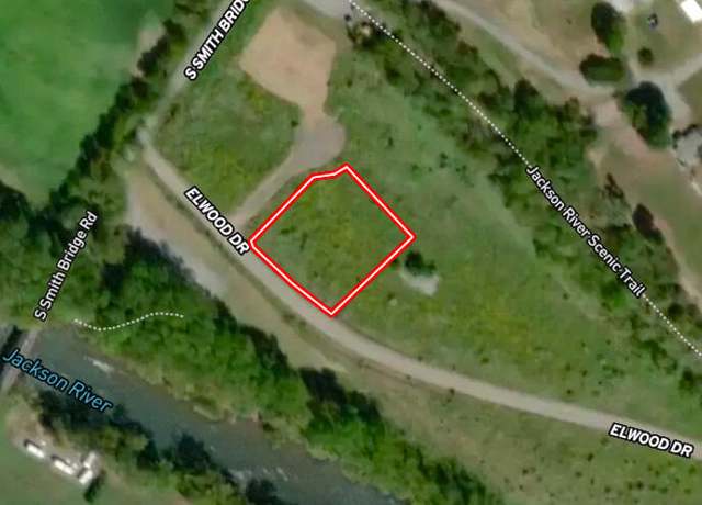 Property at 4 Elwood Dr, Hot Springs, VA 24445