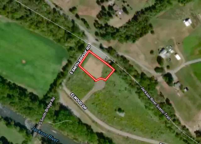 Property at 2 Elwood Dr, Hot Springs, VA 24445