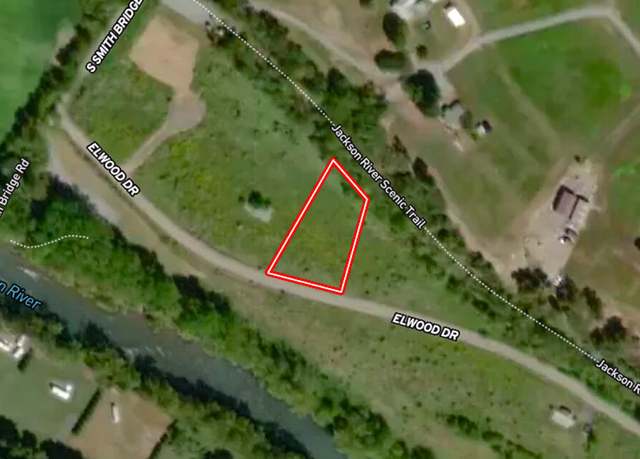Property at 6 Elwood Dr, Hot Springs, VA 24445