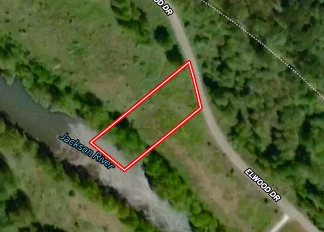 Property at 28 Elwood Dr, Hot Springs, VA 24445