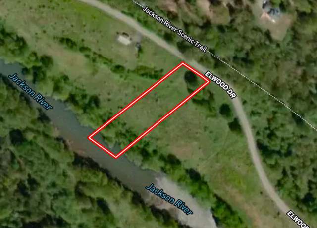 Property at 31 Elwood Dr, Hot Springs, VA 24445