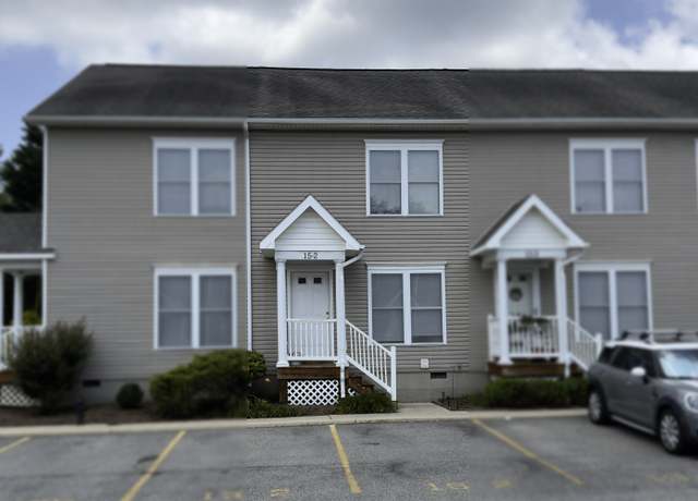Property at 15-2 Beverly Ct, Lexington, VA 24450, 2 beds, 2.5 baths