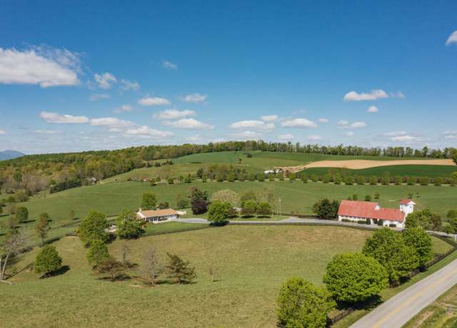 Property at 307 Swope Ln, Fairfield, VA 24435, 3 beds, 3.5 baths