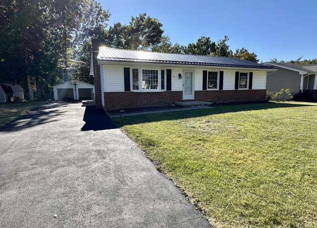 Property at 1113 Cherokee Trl, Covington, VA 24426, 3 beds, 2 baths