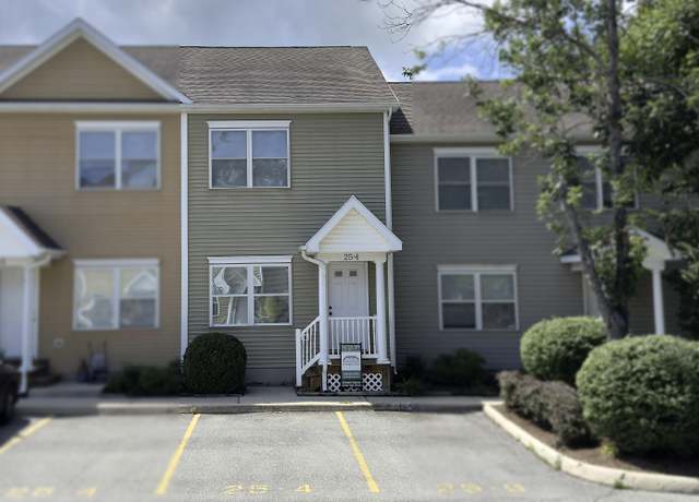 Property at 25-4 Beverly Ct Unit 25-4, Lexington, VA 24450, 2 beds, 2.5 baths