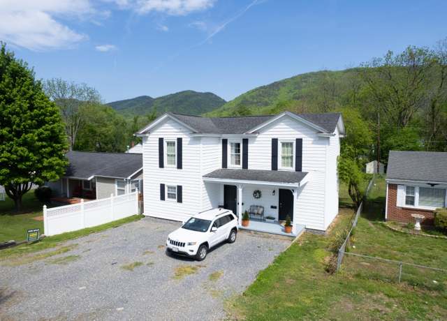 Property at 1464 Forest Ave, Buena Vista, VA 24416, 4 beds, 2 baths
