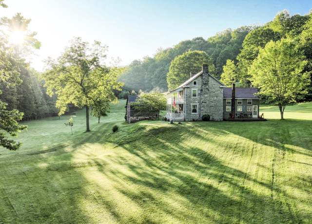 Property at 4407 Rich Patch Rd, Covington, VA 24426, 3 beds, 1 bath