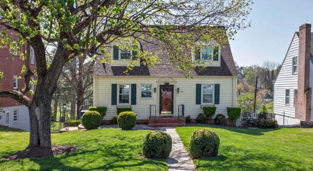 Photo of 809 S Main St, Lexington, VA 24450