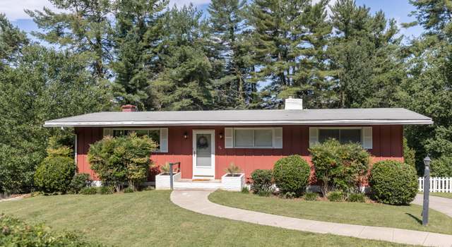 Photo of 94 Meadowview Dr, Lexington, VA 24450