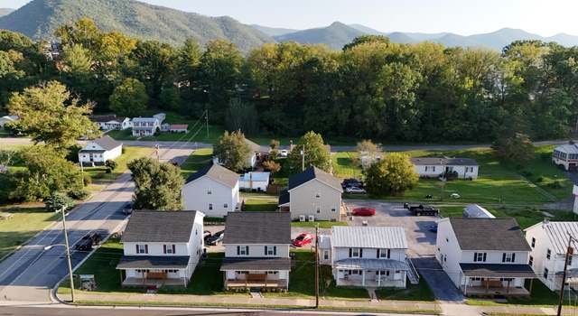 Photo of 210 W 29th St, Buena Vista, VA 24416