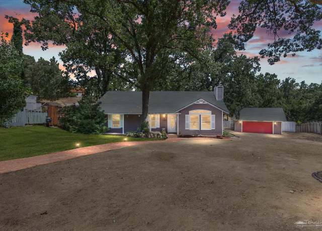 Property at 17860 Alps dr Dr, Tehachapi, CA 93561, 3 beds, 2 baths