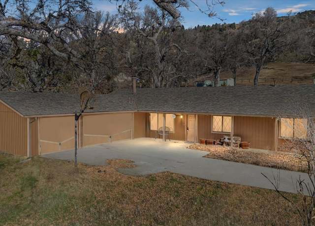 Property at 24221 Arroyo Ct, Tehachapi, CA 93561, 3 beds, 2 baths