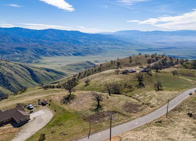 Property at 30600 Horsethief Dr, Tehachapi, CA 93561