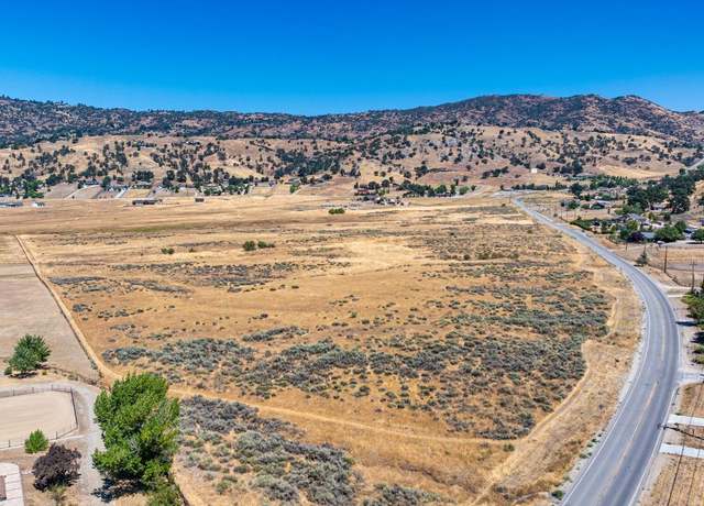 Property at 27401 Cumberland Rd, Tehachapi, CA 93561