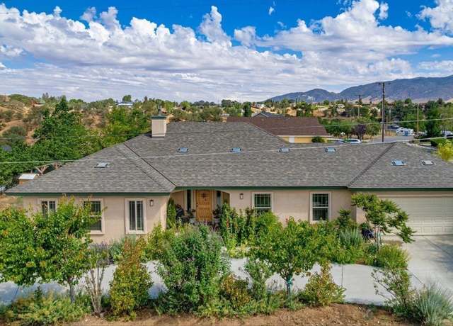 Property at 20000 Bald Mountain Dr, Tehachapi, CA 93561, 4 beds, 2 baths