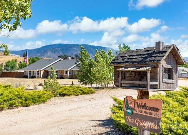Property at 27300 Assault Dr, Tehachapi, CA 93561, 4 beds, 2.5 baths