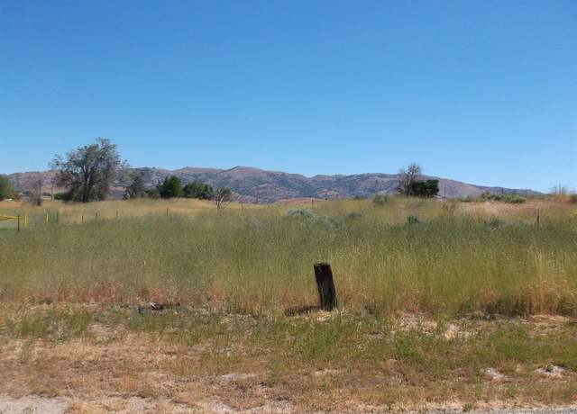 Property at 22620 Fairway Ct, Tehachapi, CA 93561