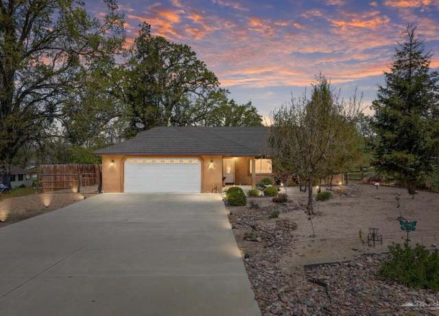 Property at 27711 Buckpasser Dr, Tehachapi, CA, 3 beds, 2 baths