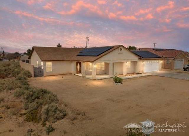 Property at 9725 Susan Ave, California City, CA 93505, 3 beds, 2.5 baths