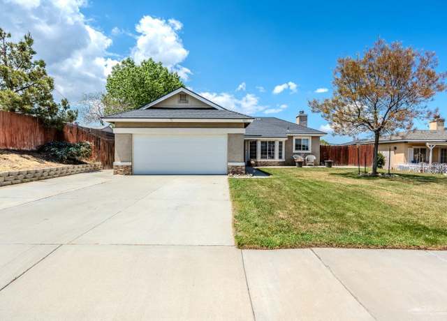 Property at 1017 Clearview St, Tehachapi, CA 93561, 3 beds, 2 baths