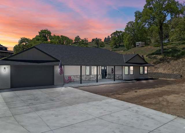 Property at 26004 Bear Valley Rd, Tehachapi, CA 93561, 4 beds, 3 baths