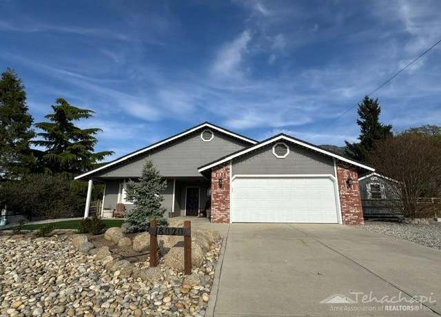 Property at 18020 Hambletonian Dr, Tehachapi, CA 93561, 3 beds, 2 baths