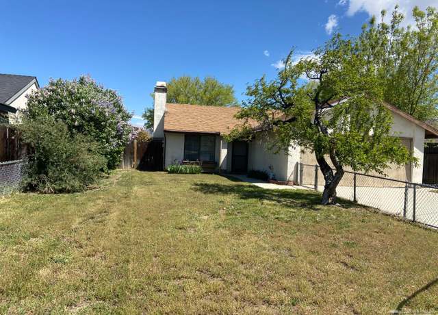 Property at 207 Peach Tree Ct, Tehachapi, CA 93561, 2 beds, 1 bath