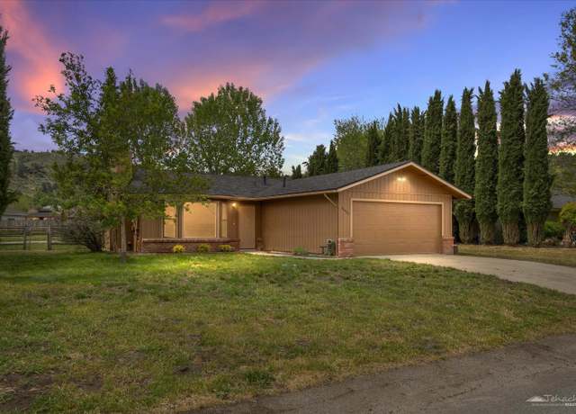 Property at 30020 Niblick Ln, Tehachapi, CA 93561, 3 beds, 2 baths