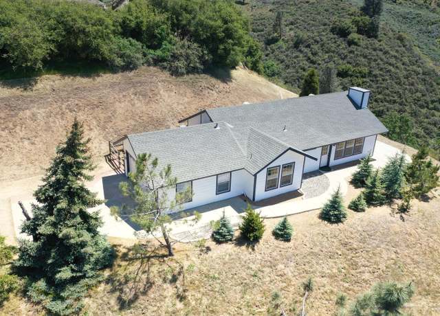 Property at 30701 Fox Ridge Ct, Tehachapi, CA 93561, 2 beds, 2 baths