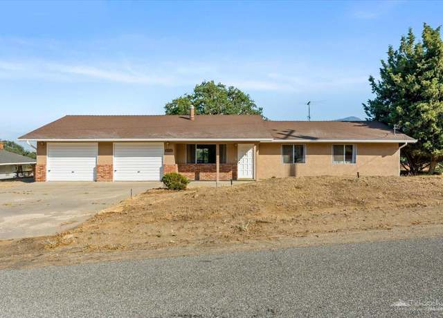 Property at 21312 Stage Dr, Tehachapi, CA 93561, 3 beds, 2 baths
